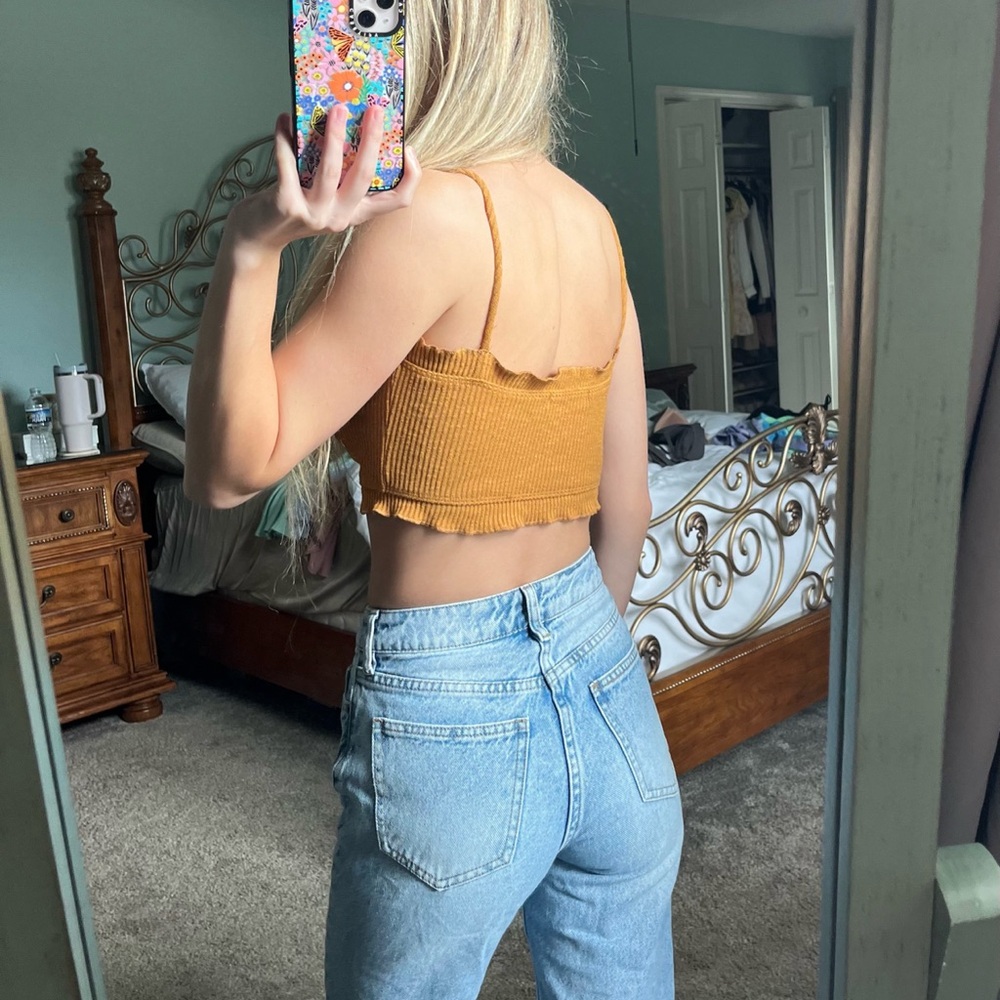 Forever 21 Yellow Ruffle Trim Rib Knit Crop Top Size Small - Picture 10 of 10